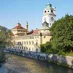 Aparthotel Living Am Deutschen Museum München