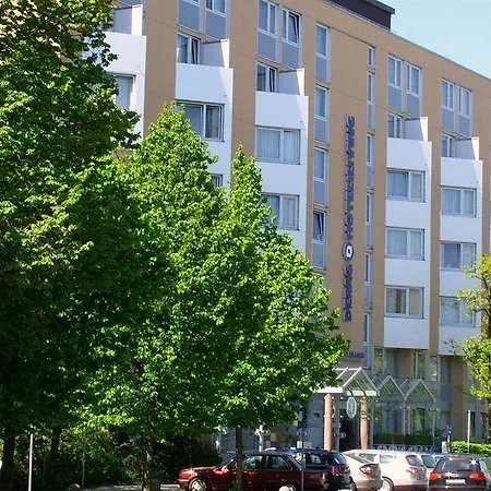 Living Am Deutschen Museum Apartmanhotel 3*
