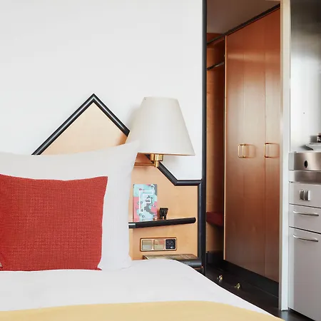 Living Am Deutschen Museum Aparthotel 3*